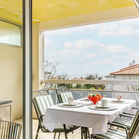 Le Garden By Interhome Apartman Royan